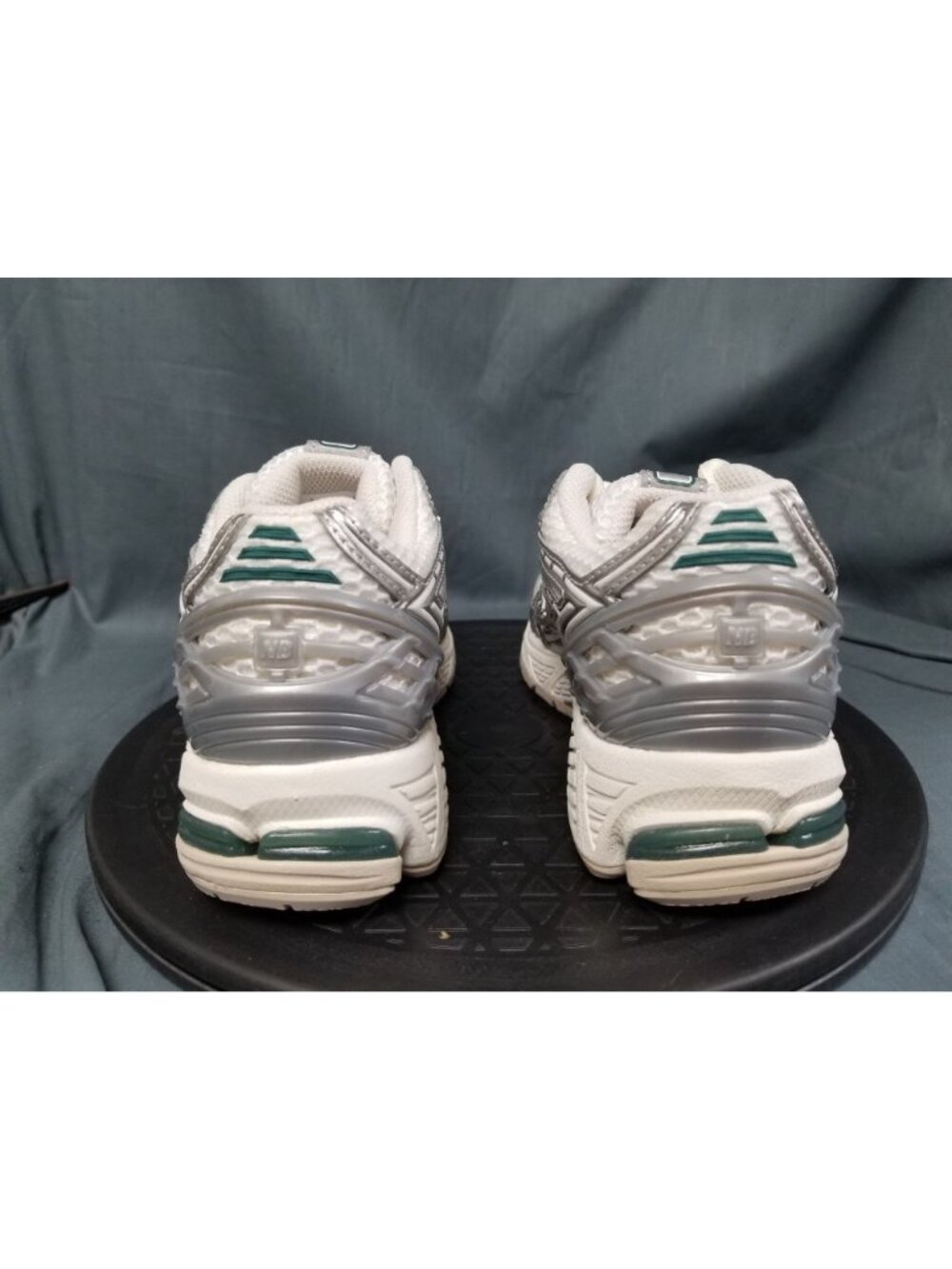 New Balance 1906 Sneakers M1906REE Silver Cream Women's Size 7 NEW NO BOX !! - Picture 7 of 11
